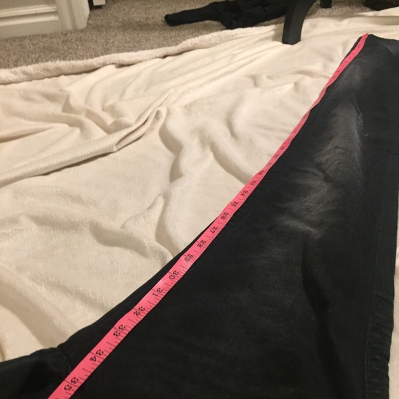 Rock Revival | Amy Skinny - Picture 6 of 8